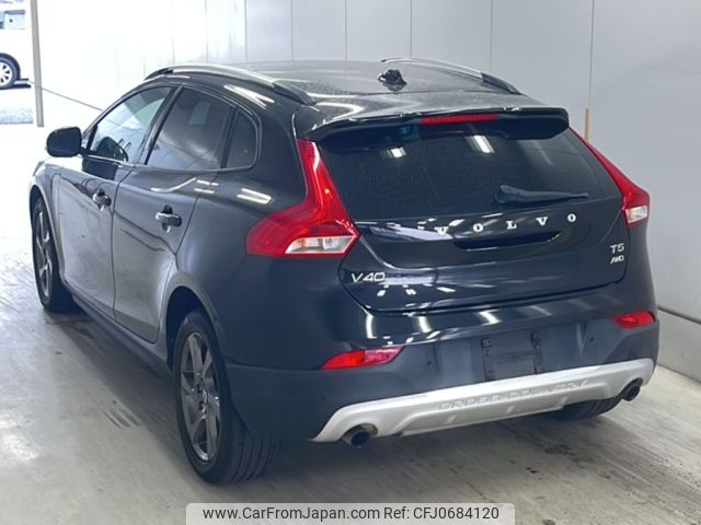 volvo v40 2014 -VOLVO--Volvo V40 MB5204T-E2041436---VOLVO--Volvo V40 MB5204T-E2041436- image 2