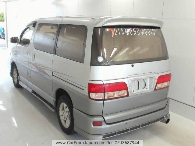 Toyota regius 2000