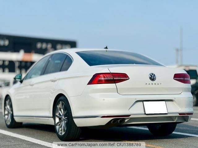 volkswagen passat 2019 quick_quick_LDA-3CDFC_WVWZZZ3CZJE193432 image 2