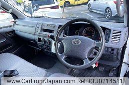 toyota hiace-van 2013 504928-924236