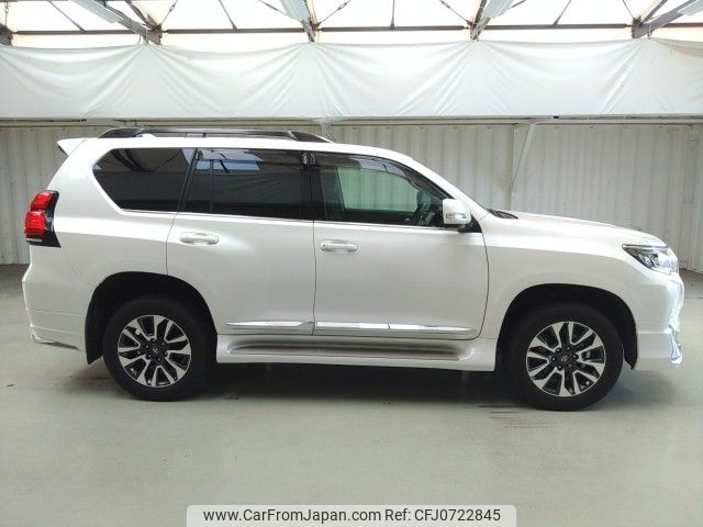 toyota land-cruiser-prado 2022 ENHANCEAUTO_1_ea294181 image 2