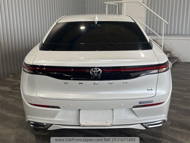 toyota crown 2022 CFJ1671405 image 2