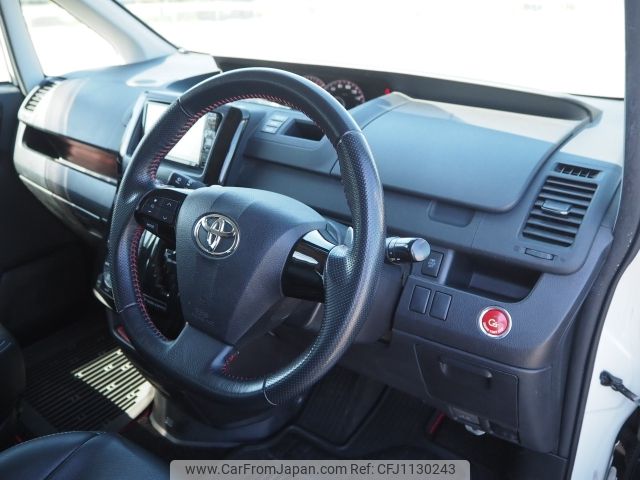 toyota voxy 2011 -TOYOTA--Voxy DBA-ZRR70W--ZRR70-0421578---TOYOTA--Voxy DBA-ZRR70W--ZRR70-0421578- image 2
