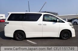 toyota vellfire 2011 NIKYO_SM55570