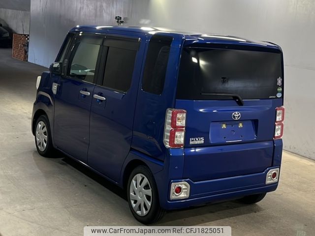 toyota pixis-mega 2016 CFJ1825051 image 2