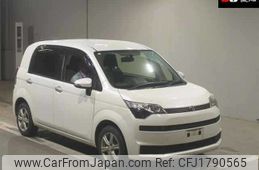 toyota spade 2013 CFJ1790565