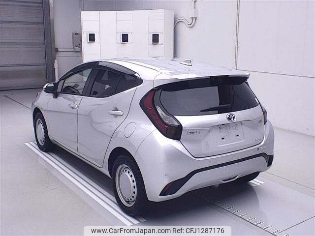toyota aqua 2022 CFJ1287176 image 2