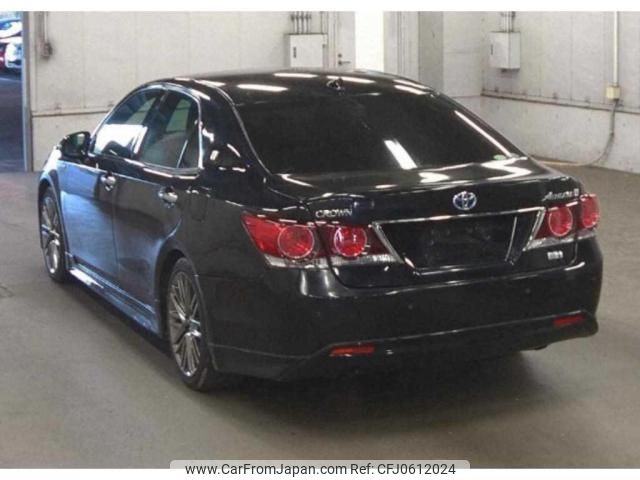 toyota crown-hybrid 2016 quick_quick_DAA-AWS210_AWS210-6110242 image 2