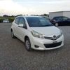 toyota vitz 2013 CFJ1566888 image 1