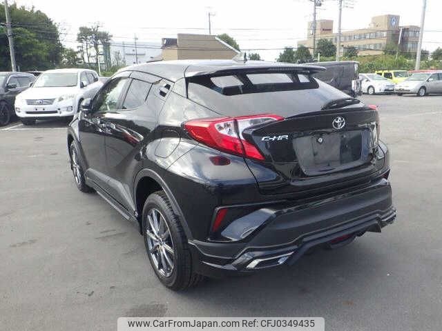 toyota c-hr 2017 -TOYOTA--C-HR NGX50-2010160---TOYOTA--C-HR NGX50-2010160- image 2