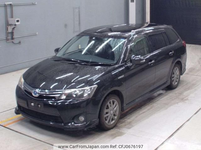 toyota corolla-fielder 2013 quick_quick_DAA-NKE165G_NKE165-7020273 image 1