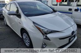 toyota prius 2017 -TOYOTA--Prius ZVW50--6105012---TOYOTA--Prius ZVW50--6105012-