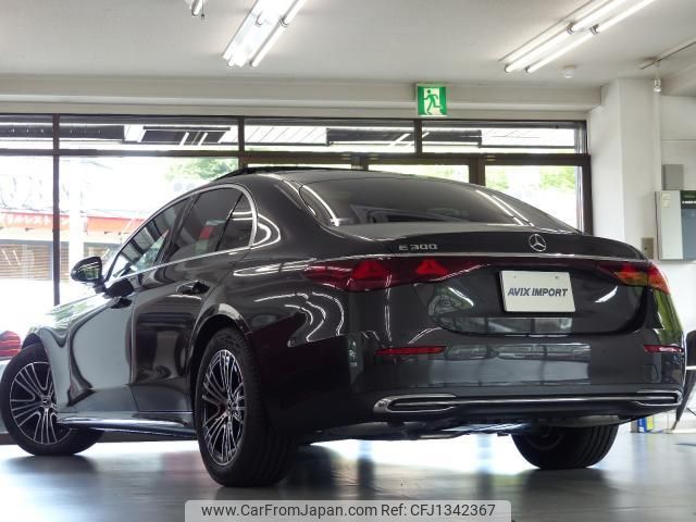 mercedes-benz e-class 2024 quick_quick_214046_W1K2140462A036602 image 2