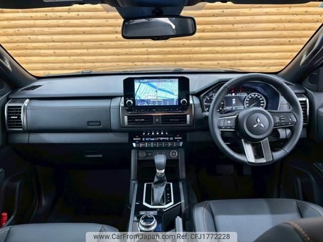 mitsubishi triton 2025 CFJ1772228 image 2