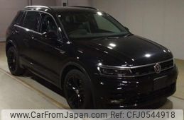 volkswagen tiguan 2018 quick_quick_LDA-5NDFGF_WVGZZZ5NZKW805429