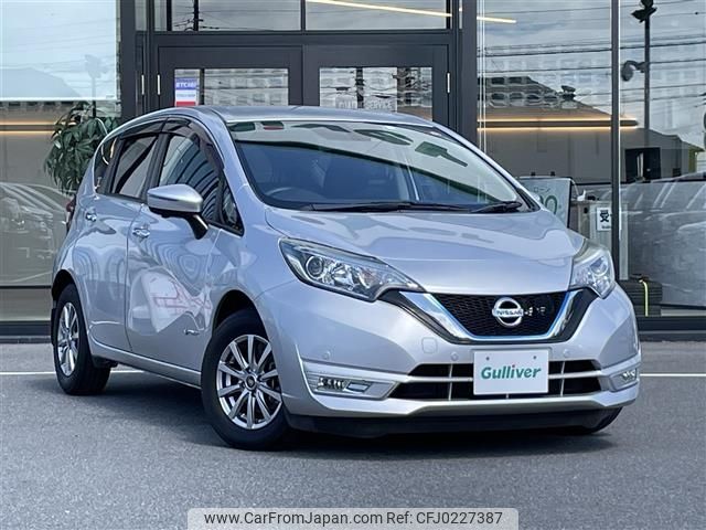 nissan note 2017 -NISSAN--Note DAA-HE12--HE12-062233---NISSAN--Note DAA-HE12--HE12-062233- image 1