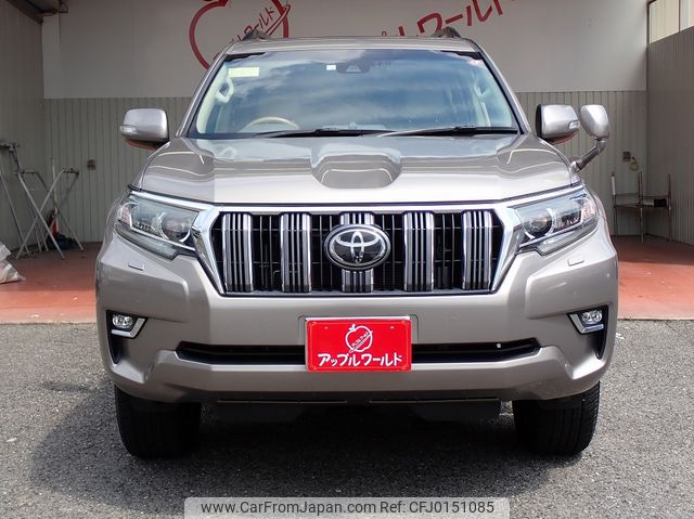 toyota land-cruiser-prado 2020 24352102 image 2