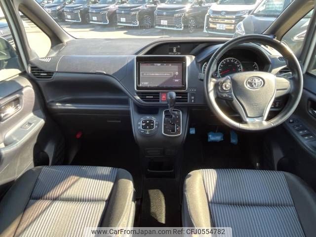 toyota voxy 2016 -TOYOTA--Voxy DBA-ZRR80W--ZRR80-0211747---TOYOTA--Voxy DBA-ZRR80W--ZRR80-0211747- image 2