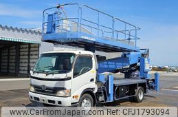 hino dutro 2011 CFJ1793094