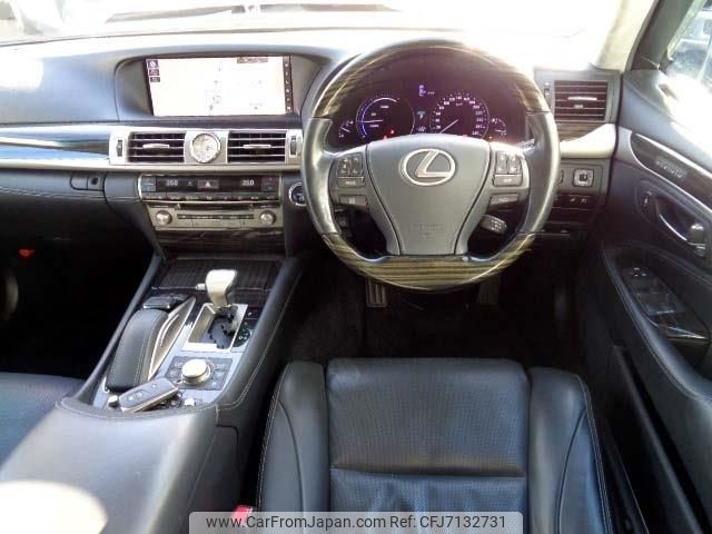 lexus ls 2017 CFJ7132731 image 2