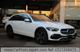 mercedes-benz c-class 2023 quick_quick_206214C_W1K2062142F102150