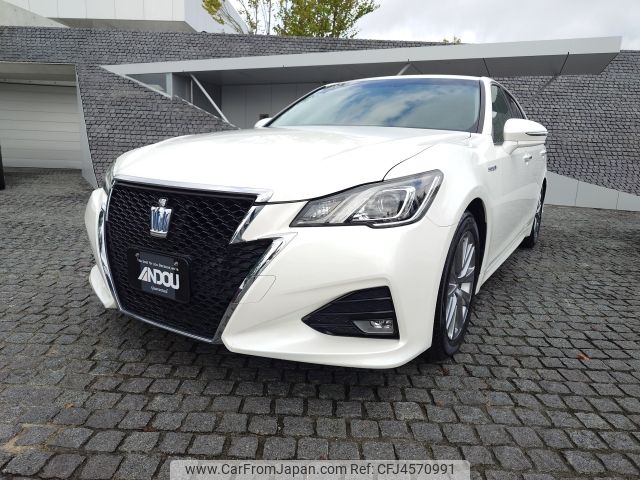 toyota crown 2016 CFJ4570991 image 1