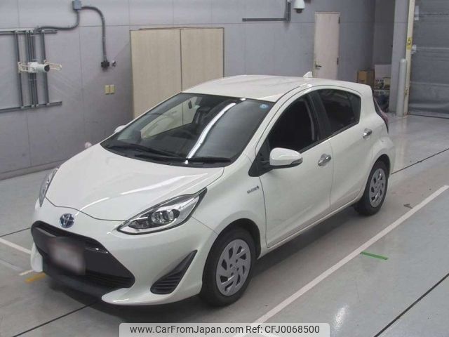 toyota aqua 2017 -TOYOTA--AQUA NHP10-6686460---TOYOTA--AQUA NHP10-6686460- image 1