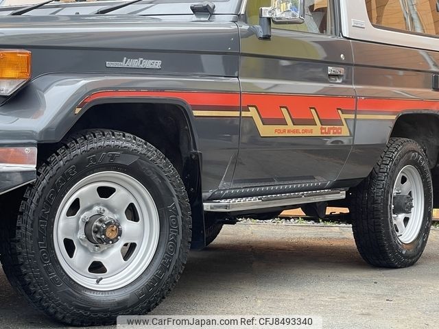 【大注目】 1989 Toyota $28,856 Price Car - 4WD BJ74V Cruiser Land ギター
