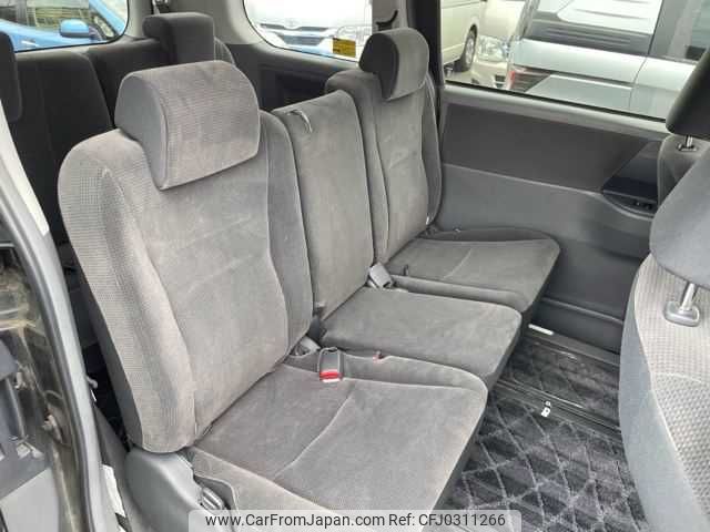 toyota noah 2007 TE3168 image 2