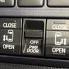 toyota voxy 2017 CFJ1761050 image 8