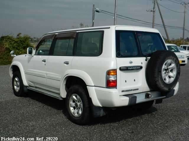 nissan safari 2000 29220 image 2