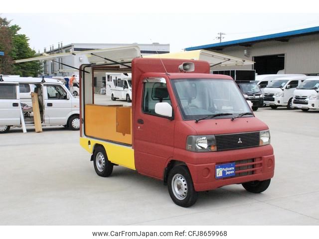 mitsubishi minicab-truck 2002 GOO_JP_700070848730230608001 image 2
