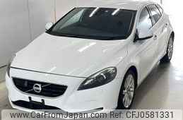 volvo v40 2013 -VOLVO--Volvo V40 MB4164T-E2094285---VOLVO--Volvo V40 MB4164T-E2094285-