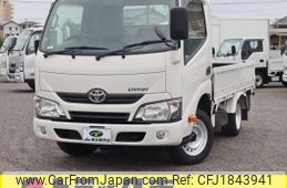toyota dyna-truck 2017 CFJ1843941