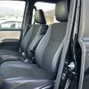 toyota noah 2018 CFJ1734913 image 8