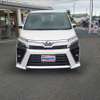 toyota voxy 2018 683103-212-1235215 image 7