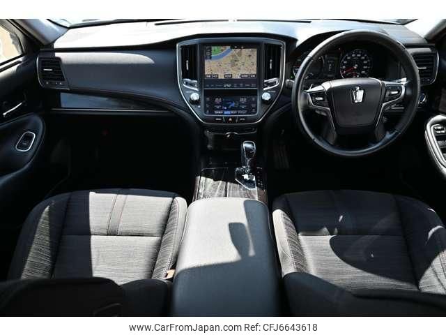 toyota crown 2017 CFJ6643618 image 2