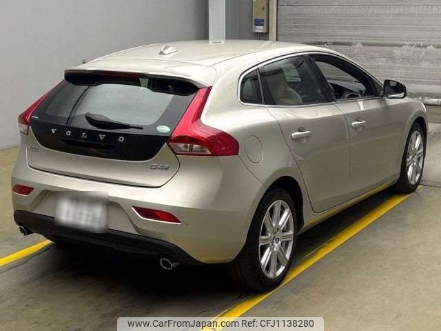 volvo v40 2019 -VOLVO 【練馬 342ｾ1226】--Volvo V40 LDA-MD4204T--YV1MVA8RDK2561580---VOLVO 【練馬 342ｾ1226】--Volvo V40 LDA-MD4204T--YV1MVA8RDK2561580- image 2