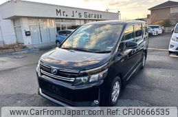 toyota voxy 2015 CFJ0666535