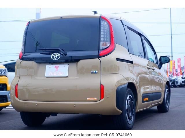 toyota sienta 2024 -TOYOTA--Sienta MXPL10G--MXPL10-1128212---TOYOTA--Sienta MXPL10G--MXPL10-1128212- image 2