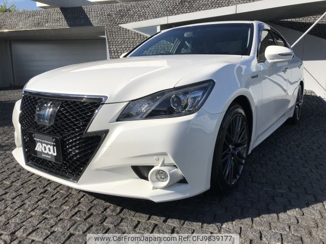 toyota crown 2014 -TOYOTA--Crown DAA-AWS210--AWS210-6071613---TOYOTA--Crown DAA-AWS210--AWS210-6071613- image 1