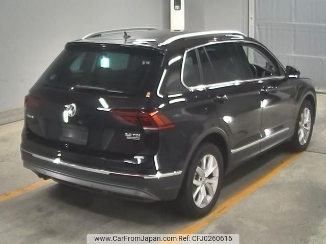 volkswagen tiguan 2019 -VOLKSWAGEN--VW Tiguan WVGZZZ5NZKW845909---VOLKSWAGEN--VW Tiguan WVGZZZ5NZKW845909- image 2