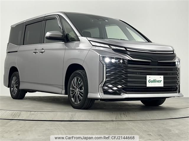 2023 Toyota Voxy 6AA-ZWR95W - Car Price $31,473