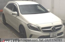 mercedes-benz a-class 2016 -MERCEDES-BENZ 【川崎 301ﾂ3861】--Benz A Class 176042-2V165913---MERCEDES-BENZ 【川崎 301ﾂ3861】--Benz A Class 176042-2V165913-