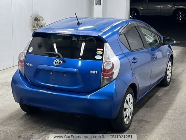 toyota aqua 2012 -TOYOTA--AQUA NHP10-2052549---TOYOTA--AQUA NHP10-2052549- image 2
