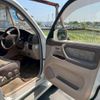 toyota land-cruiser-100 2002 quick_quick_GF-UZJ100W_UZJ100-0138379 image 4