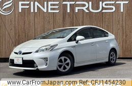toyota prius 2015 -TOYOTA--Prius DAA-ZVW30--ZVW30-2002120---TOYOTA--Prius DAA-ZVW30--ZVW30-2002120-