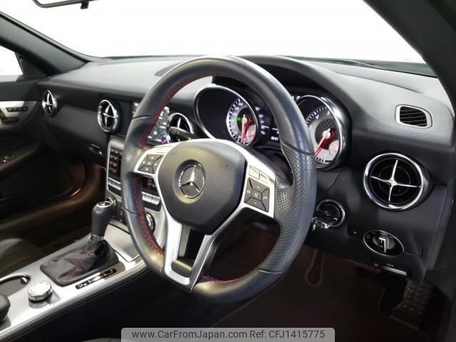 mercedes-benz slk-class 2011 quick_quick_DBA-172448_WDD1724482F026271 image 2