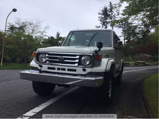 2001 Toyota Land Cruiser 70 KG-HZJ76K - Car Price $14,701