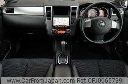 nissan tiida 2011 504928-922962